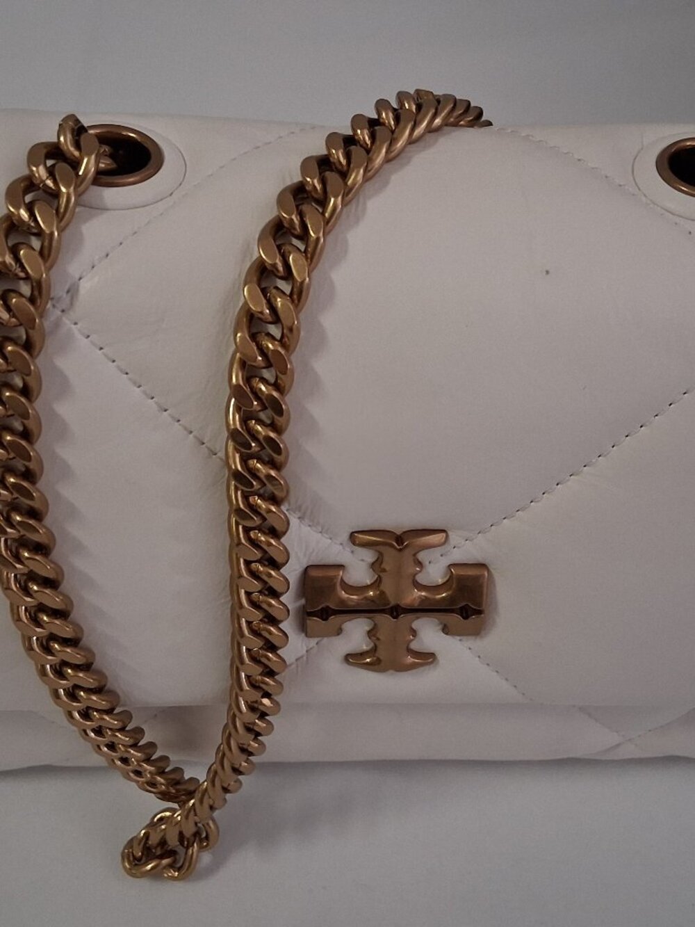 Tory Burch Kira Diamond Quilt Small Convertible Shoulder Bag in Blanc, - Picture 2 of 13